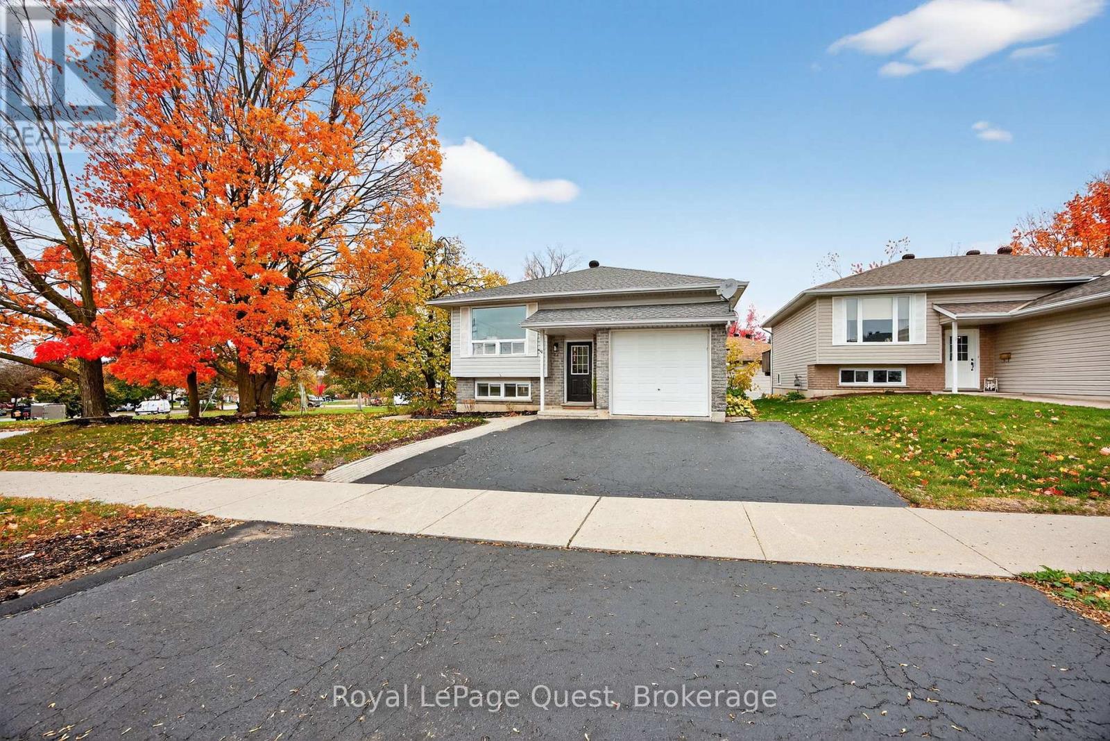 42 Jordon Crescent, Orillia, Ontario  L3V 8A9 - Photo 2 - S12476352