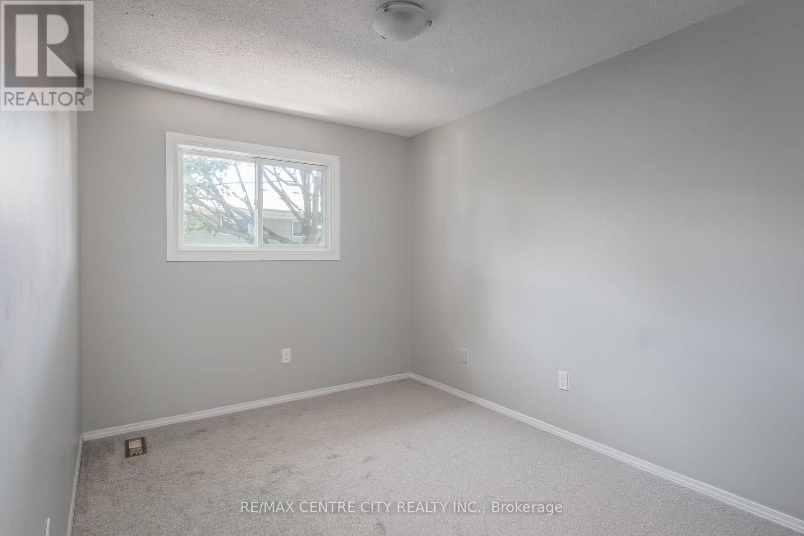 124 - 320 Westminster Avenue, London South, Ontario  N6C 5H5 - Photo 17 - X12476303