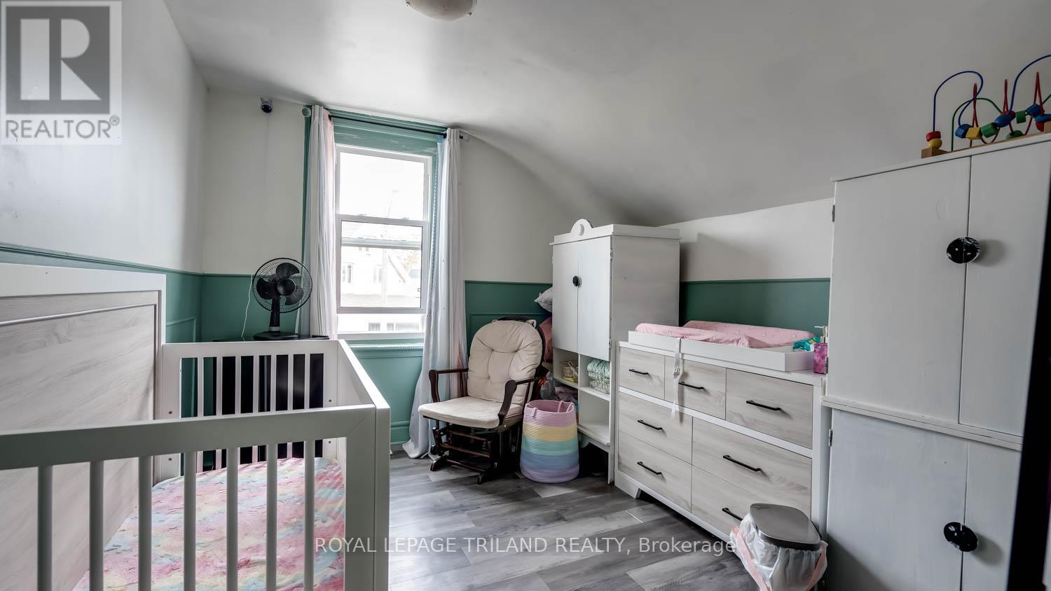 105 Hamilton Road, London East, Ontario  N6B 1N2 - Photo 11 - X12476304