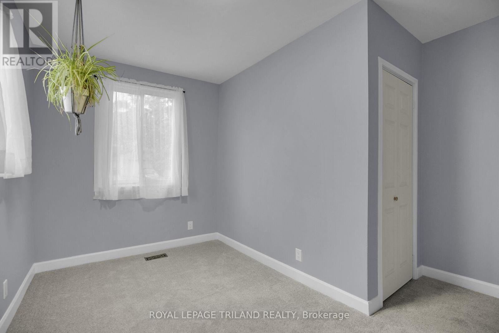 114 Emery Street W, London South (South E), Ontario  N6J 1S1 - Photo 13 - X12476375