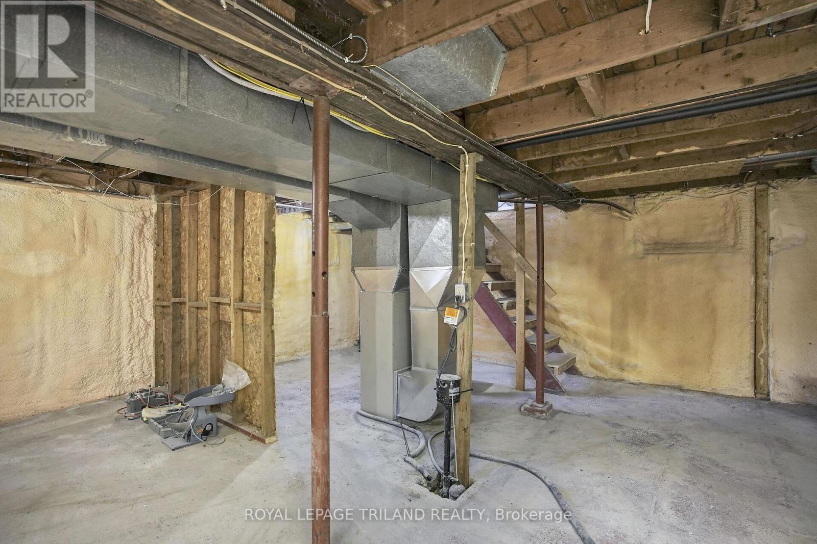 114 Emery Street W, London South (South E), Ontario  N6J 1S1 - Photo 20 - X12476375