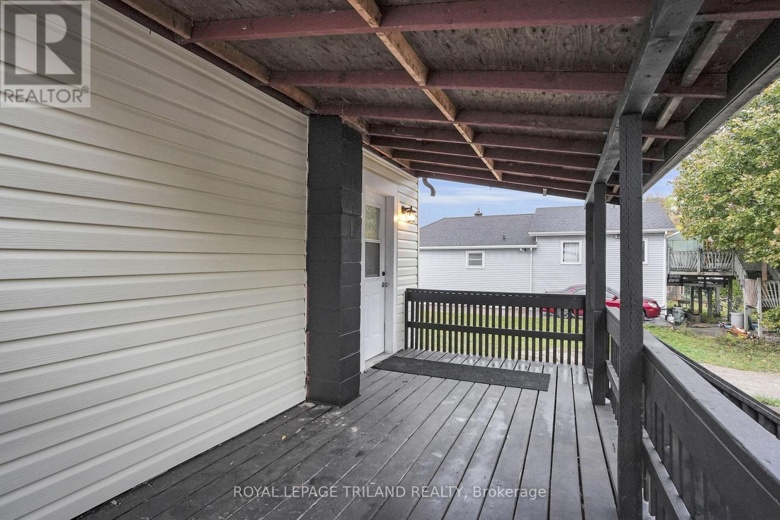 114 Emery Street W, London South (South E), Ontario  N6J 1S1 - Photo 22 - X12476375