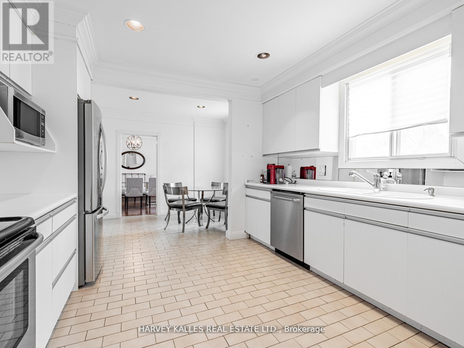 2 Silverwood Avenue, Toronto (Forest Hill South), Ontario  M5P 1W4 - Photo 16 - C12475988