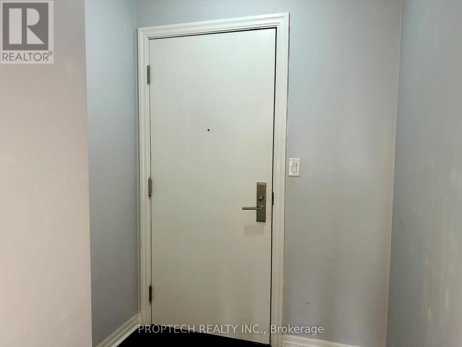 1601 - 2015 Sheppard Avenue E, Toronto, Ontario  M2J 0B3 - Photo 3 - C12476003