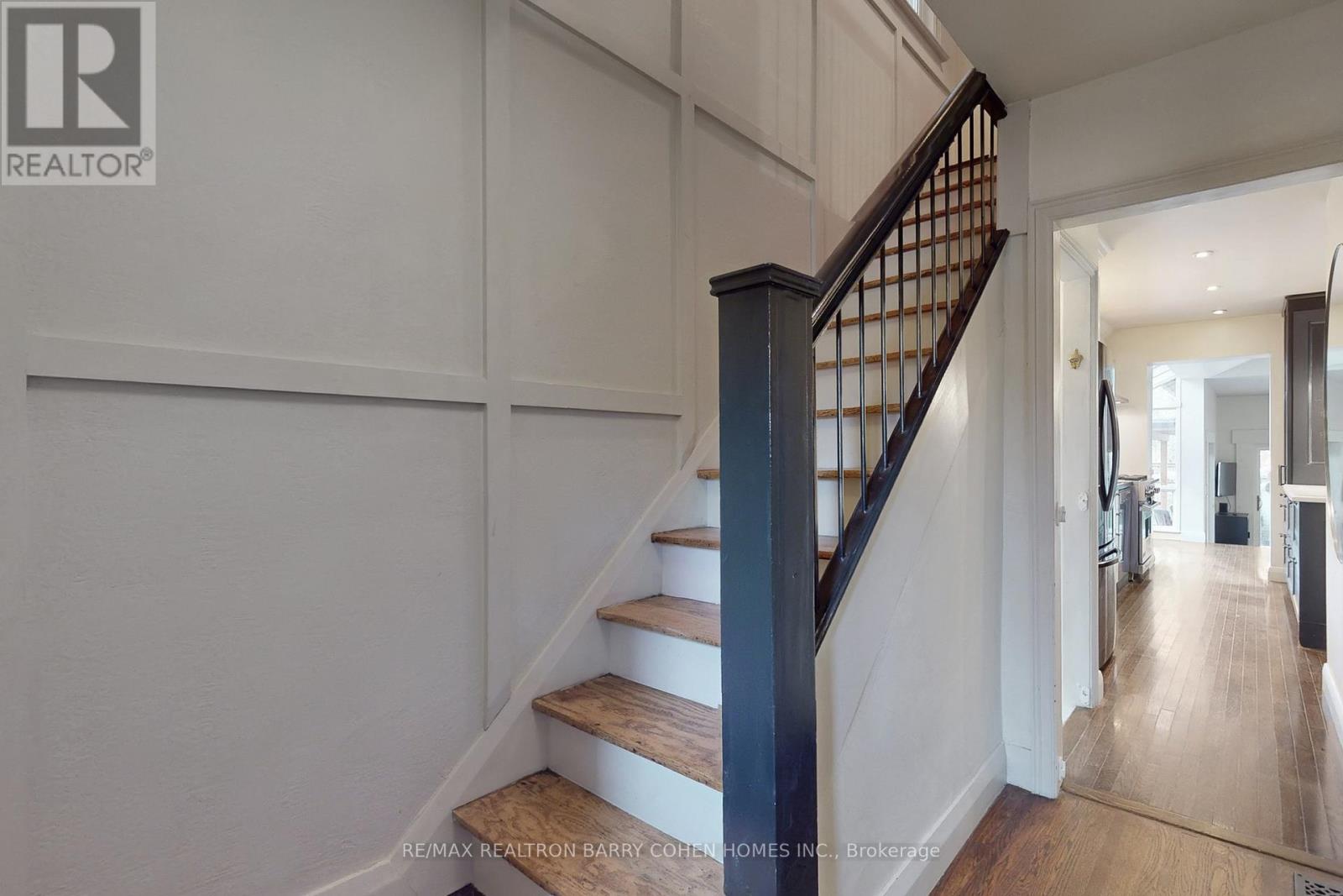 155 Parkhurst Boulevard, Toronto (Leaside), Ontario  M4G 2E8 - Photo 17 - C12476019