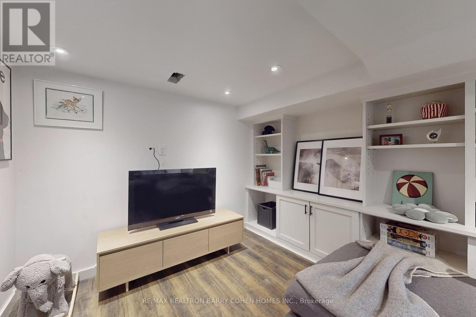 155 Parkhurst Boulevard, Toronto (Leaside), Ontario  M4G 2E8 - Photo 28 - C12476019