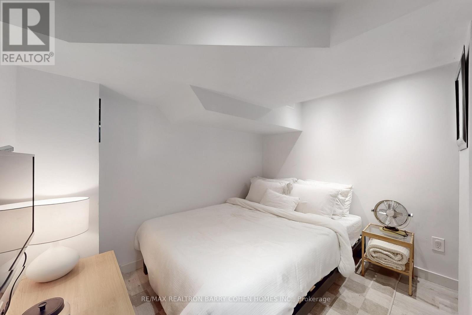 155 Parkhurst Boulevard, Toronto (Leaside), Ontario  M4G 2E8 - Photo 29 - C12476019