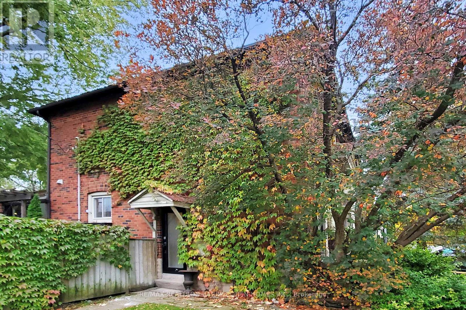 155 Parkhurst Boulevard, Toronto (Leaside), Ontario  M4G 2E8 - Photo 3 - C12476019