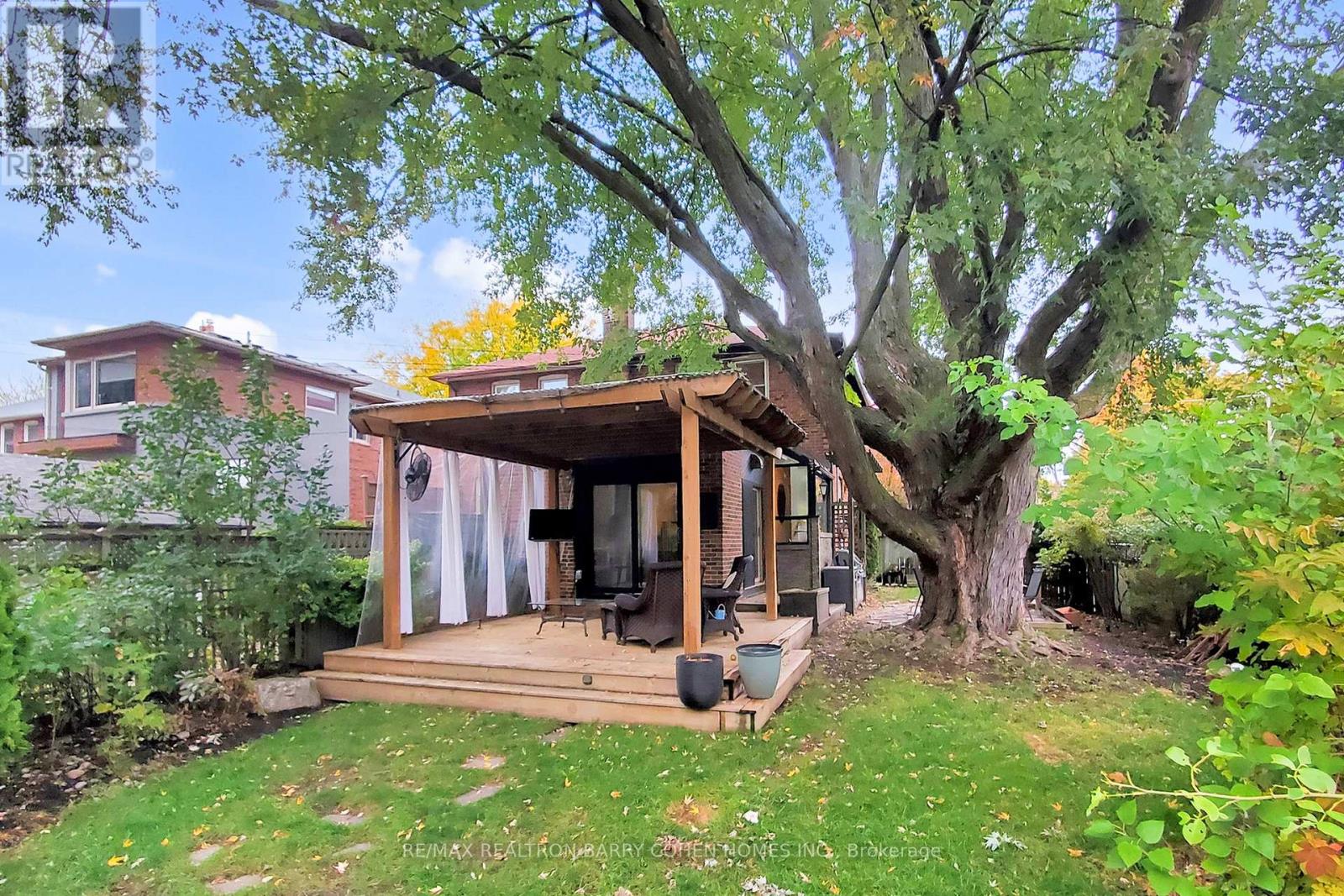 155 Parkhurst Boulevard, Toronto (Leaside), Ontario  M4G 2E8 - Photo 34 - C12476019