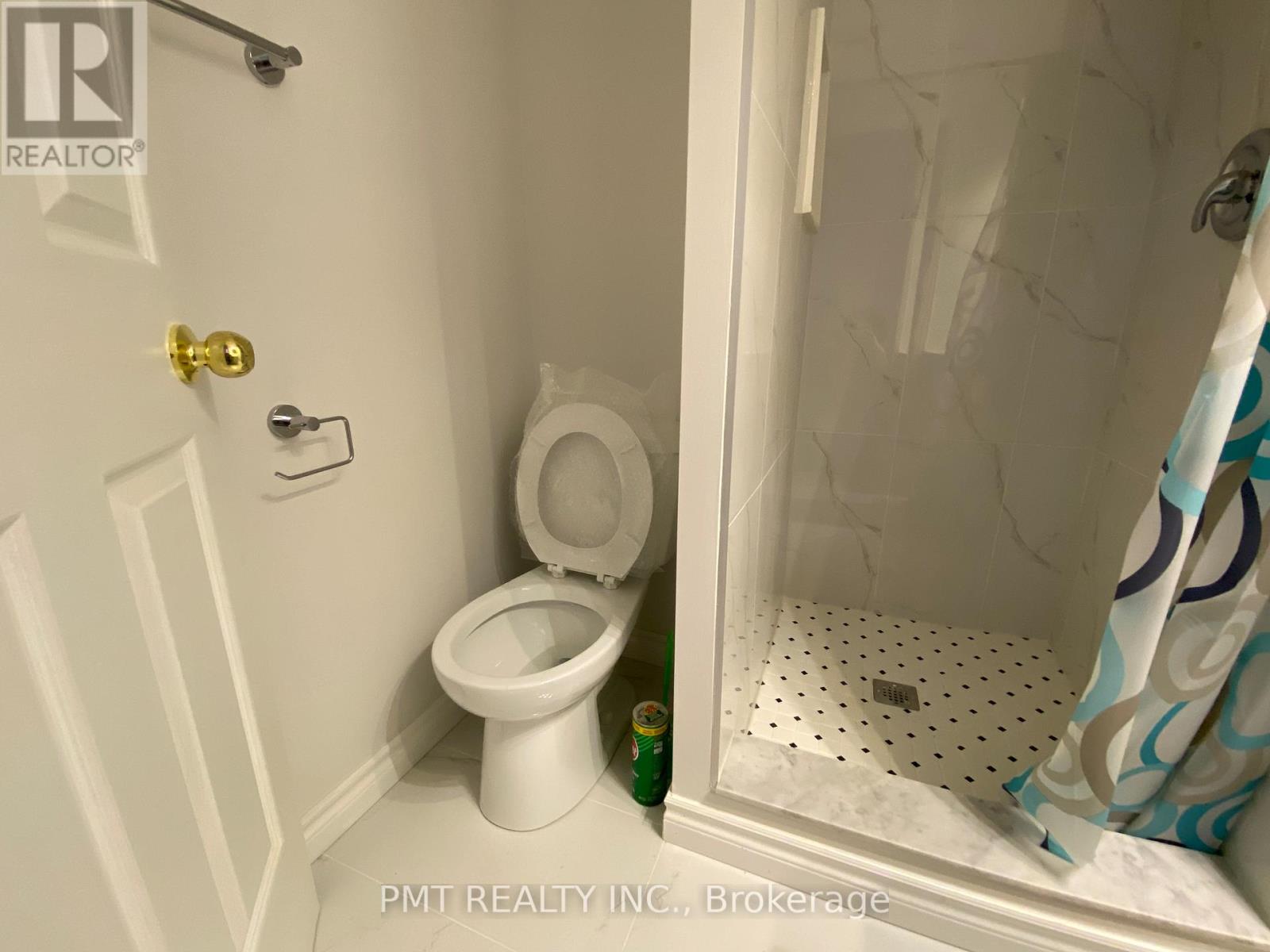 1 - 202 Gerrard Street E, Toronto, Ontario  M5A 2E6 - Photo 14 - C12476023