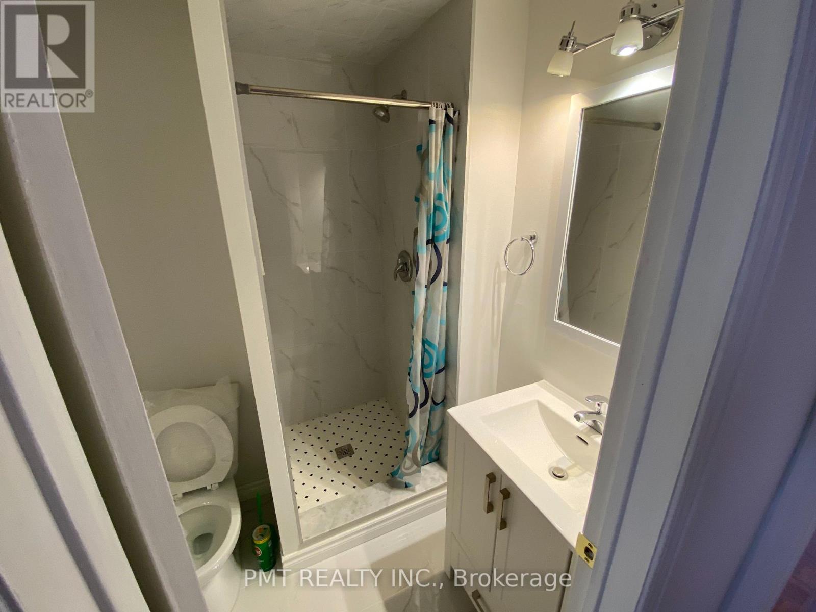 1 - 202 Gerrard Street E, Toronto, Ontario  M5A 2E6 - Photo 15 - C12476023