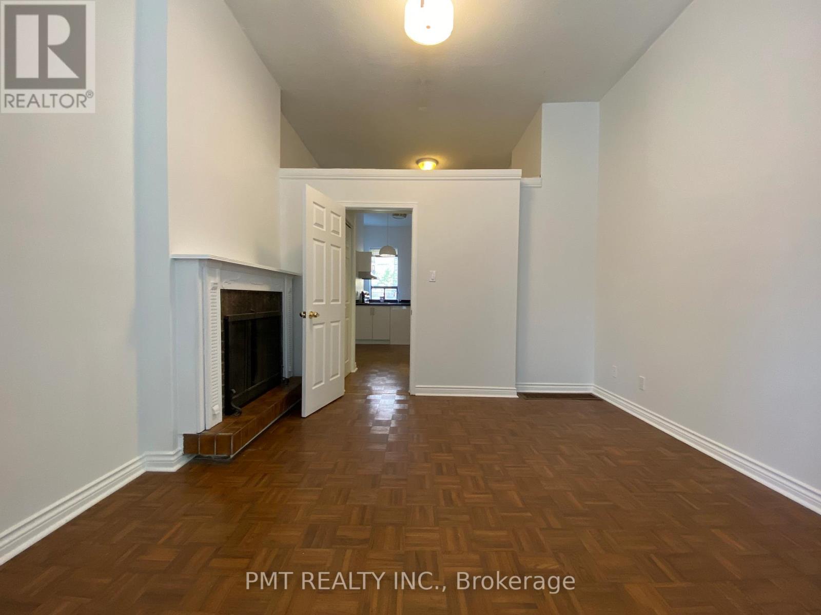 1 - 202 Gerrard Street E, Toronto, Ontario  M5A 2E6 - Photo 3 - C12476023