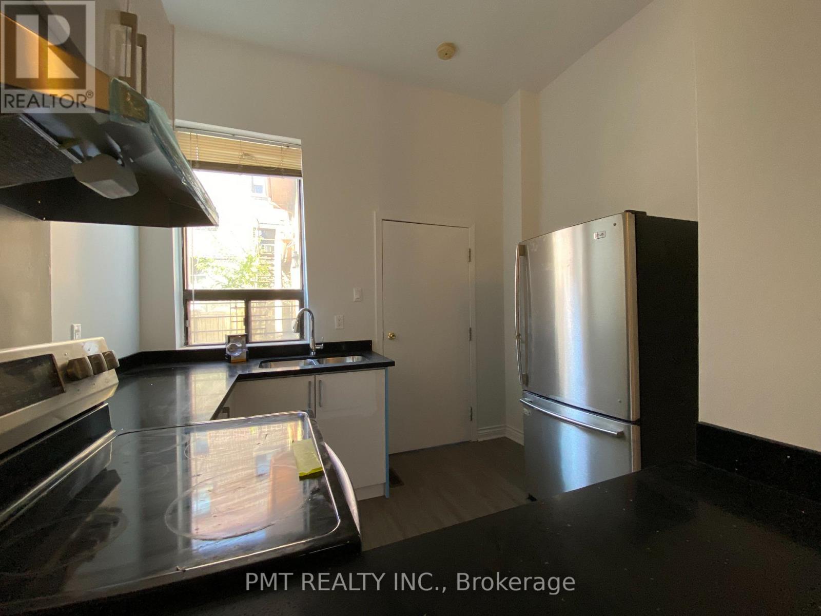 1 - 202 Gerrard Street E, Toronto, Ontario  M5A 2E6 - Photo 8 - C12476023
