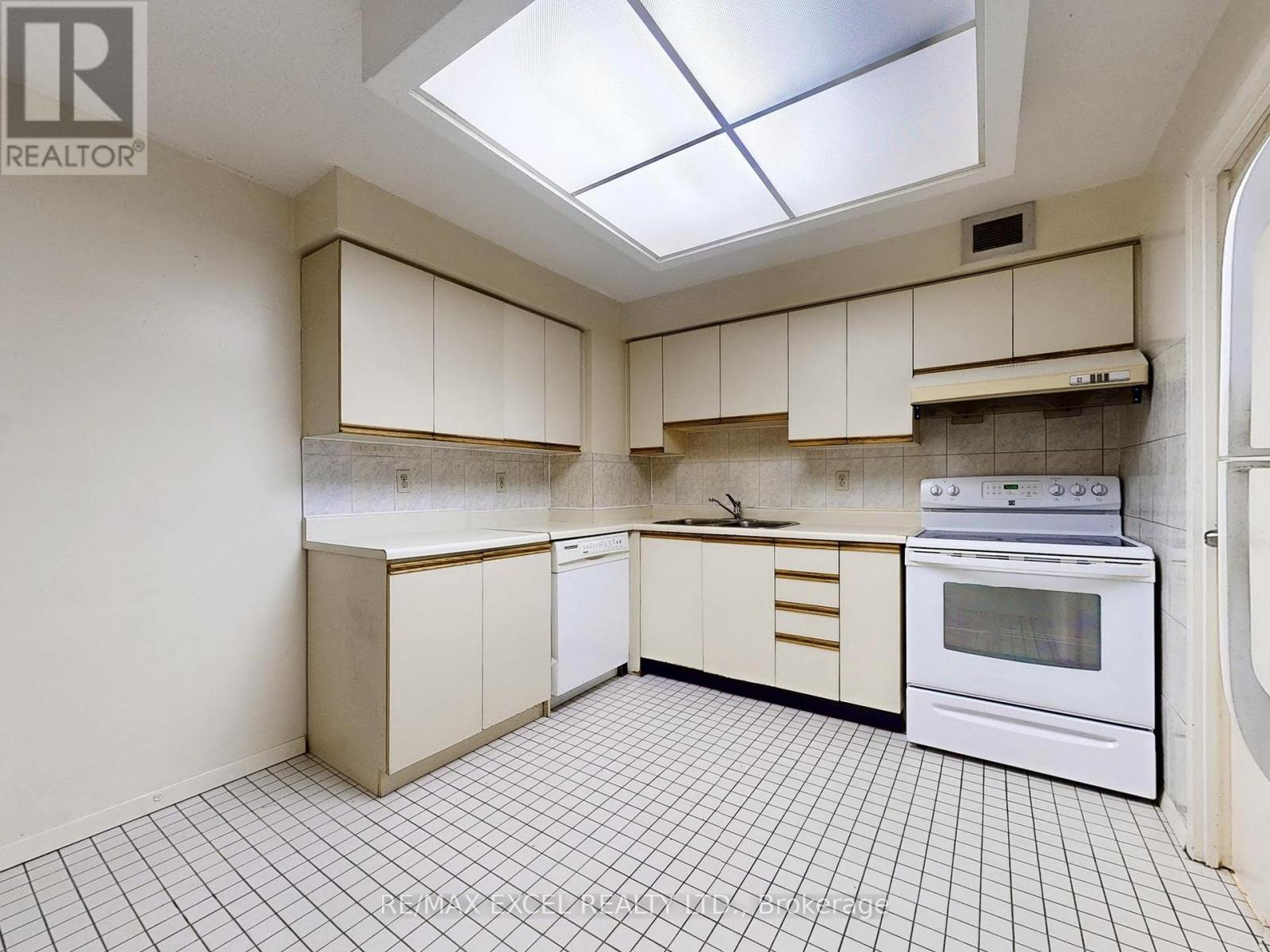 406 - 188 Spadina Avenue, Toronto (Kensington-Chinatown), Ontario  M5T 3A4 - Photo 9 - C12476028