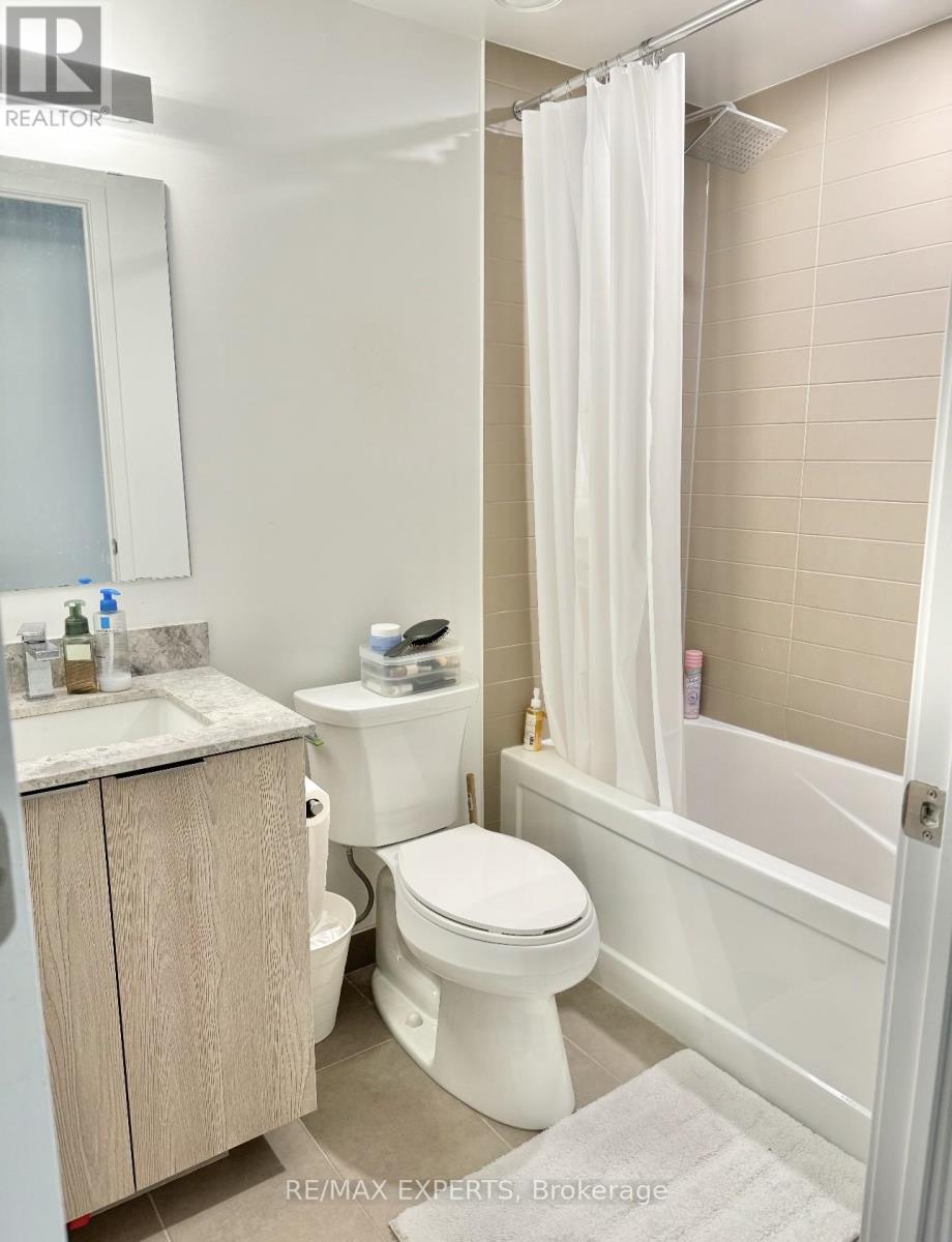 1610 - 18 Maitland Terrace, Toronto, Ontario  M4Y 0H2 - Photo 9 - C12476087