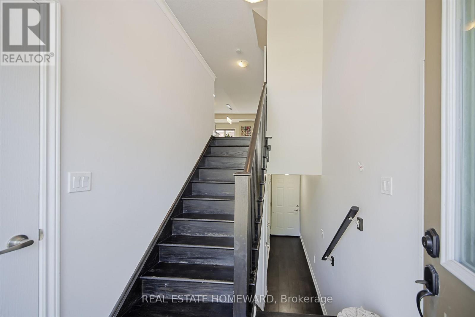55 Antibes Drive, Toronto (Westminster-Branson), Ontario  M2R 2Y9 - Photo 3 - C12476092