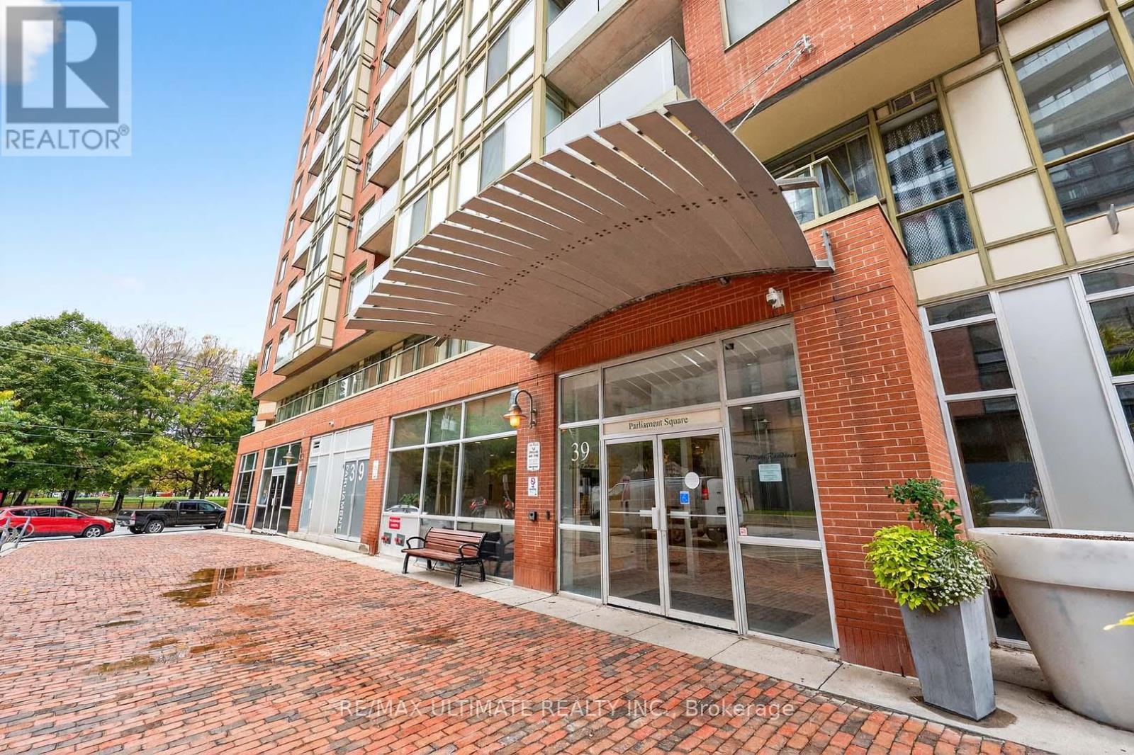 811 - 39 Parliament Street, Toronto, Ontario  M4A 4R2 - Photo 2 - C12476136