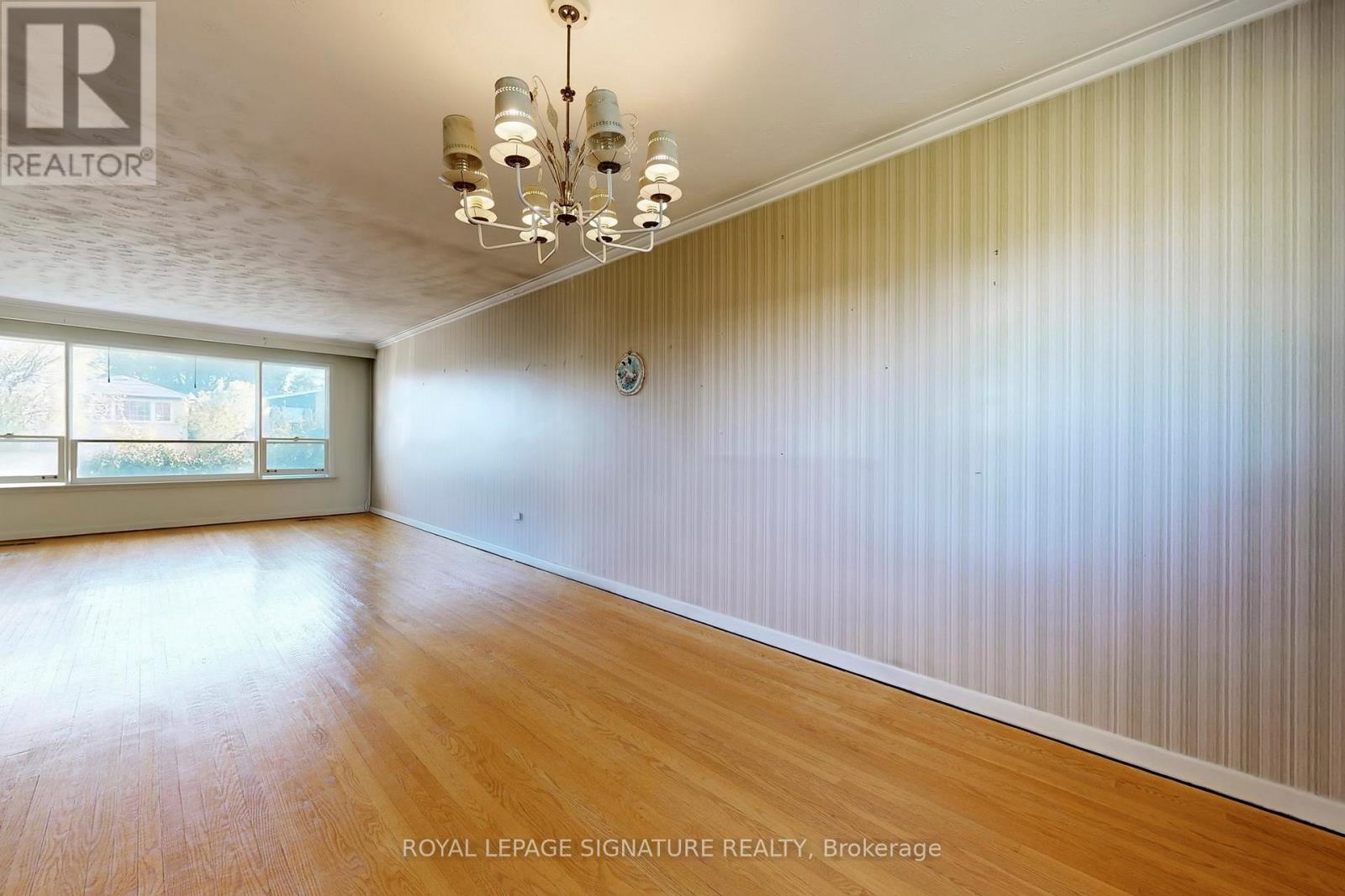 410 Patricia Avenue, Toronto (Newtonbrook West), Ontario  M2R 2M9 - Photo 10 - C12476144