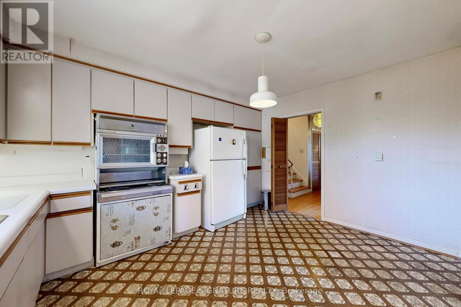 410 Patricia Avenue, Toronto (Newtonbrook West), Ontario  M2R 2M9 - Photo 14 - C12476144