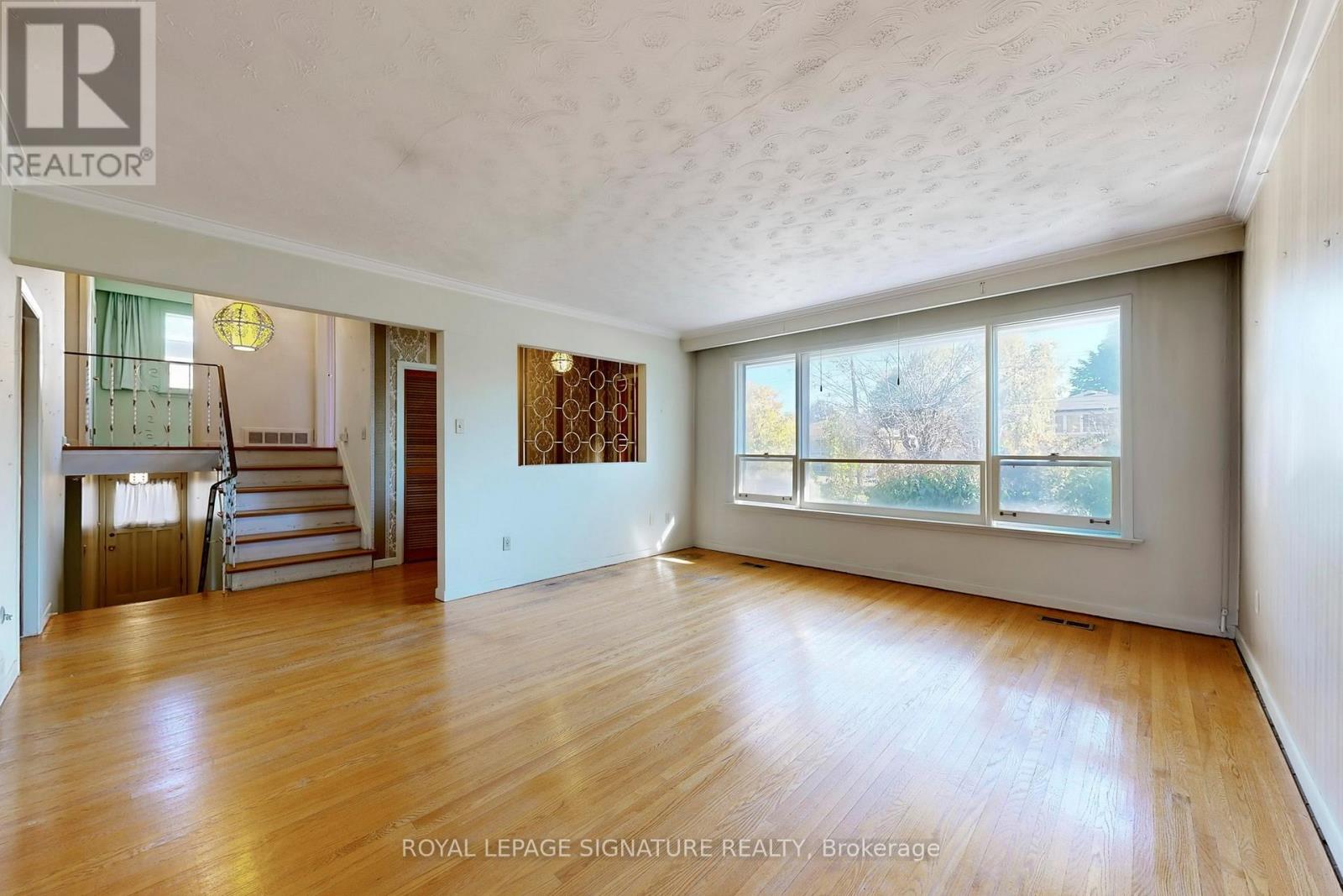 410 Patricia Avenue, Toronto (Newtonbrook West), Ontario  M2R 2M9 - Photo 7 - C12476144