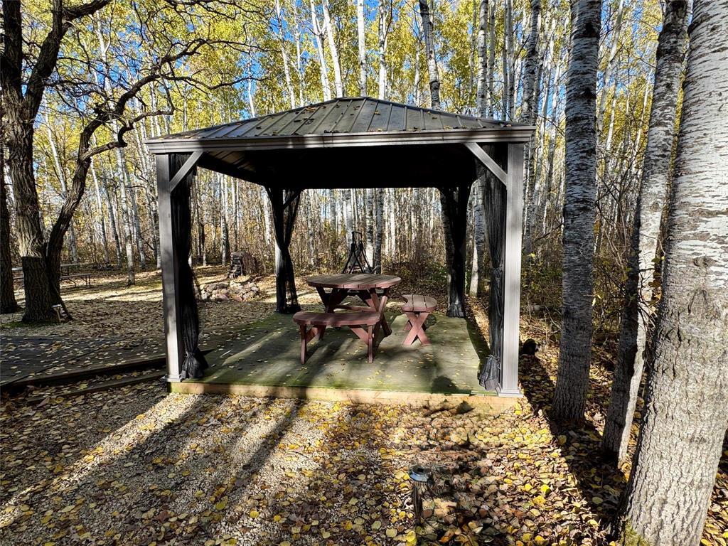 151 Cable Bridge Road, Roseau River, Manitoba  R0A 1P0 - Photo 9 - 202527104