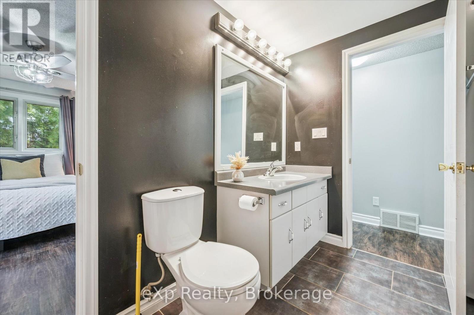 660 Maple Avenue N, North Perth, Ontario  N4W 3G5 - Photo 20 - X12476221