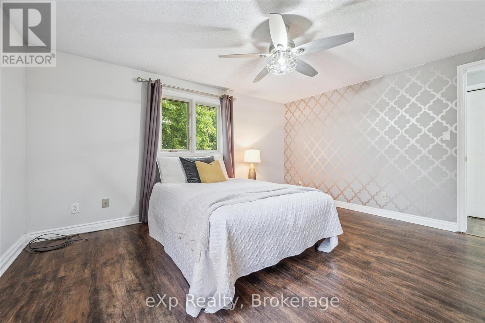 660 Maple Avenue N, North Perth, Ontario  N4W 3G5 - Photo 22 - X12476221