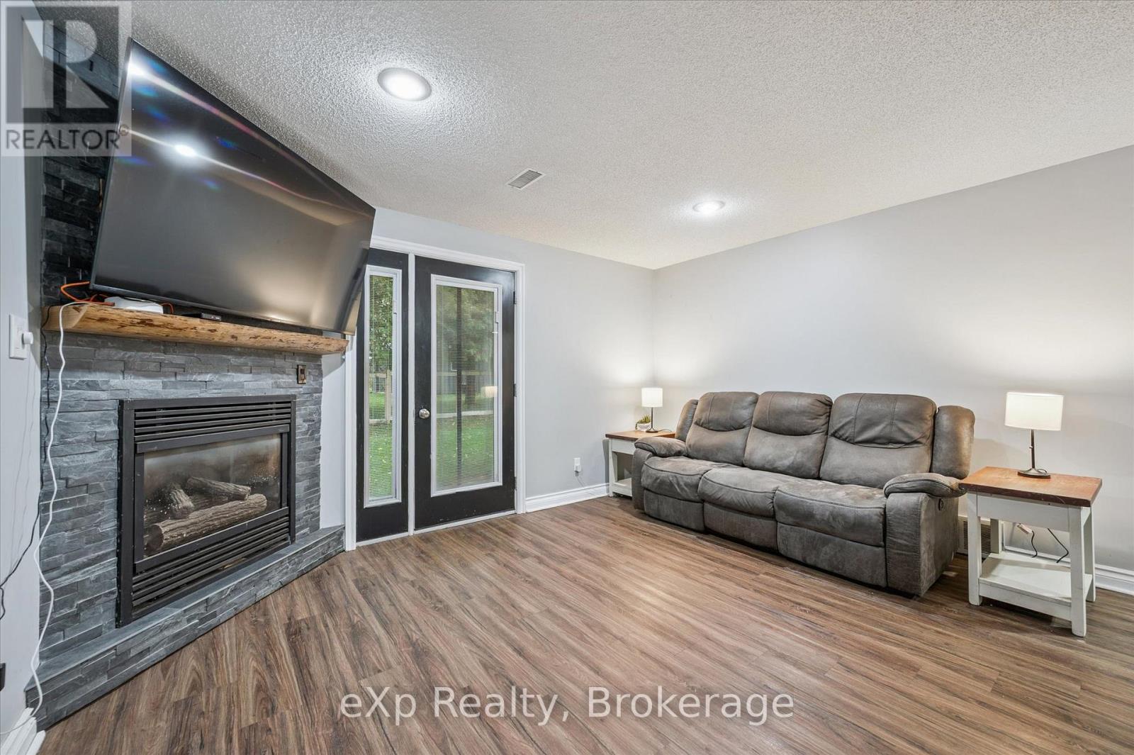 660 Maple Avenue N, North Perth, Ontario  N4W 3G5 - Photo 25 - X12476221
