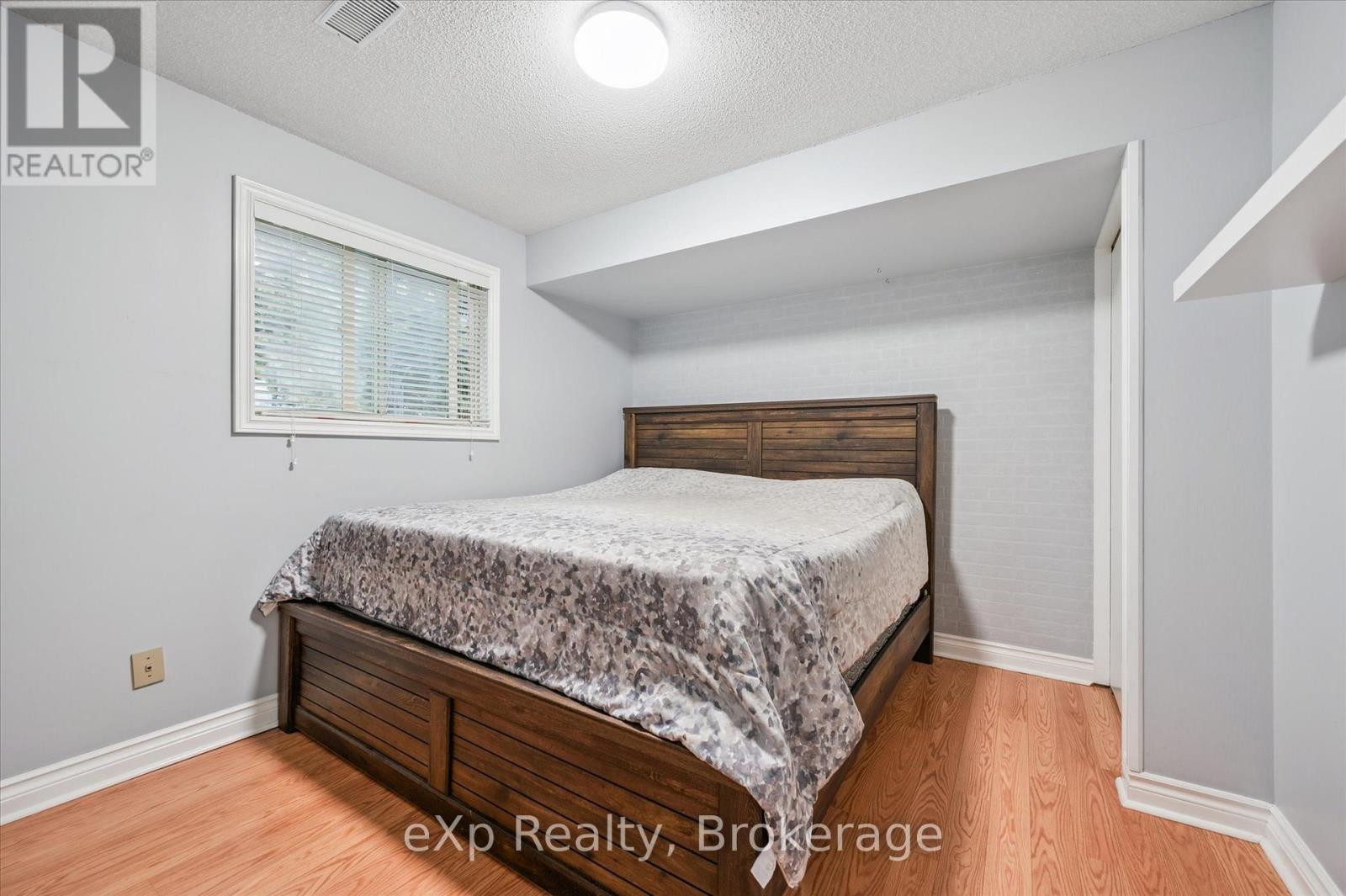 660 Maple Avenue N, North Perth, Ontario  N4W 3G5 - Photo 27 - X12476221