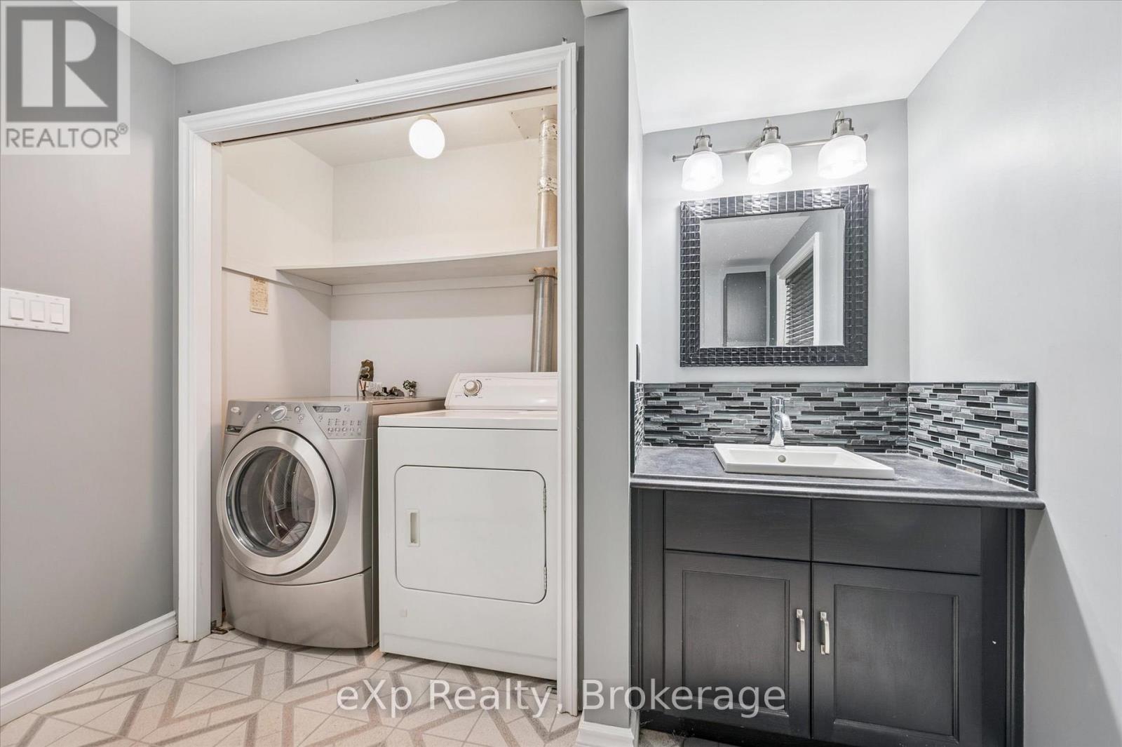 660 Maple Avenue N, North Perth, Ontario  N4W 3G5 - Photo 29 - X12476221