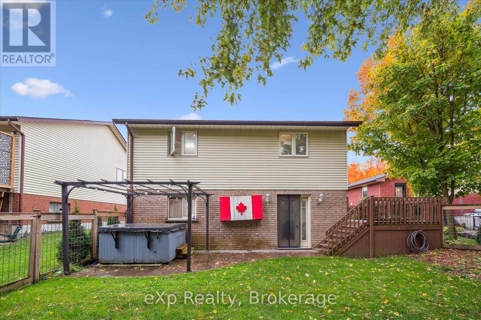 660 Maple Avenue N, North Perth, Ontario  N4W 3G5 - Photo 33 - X12476221