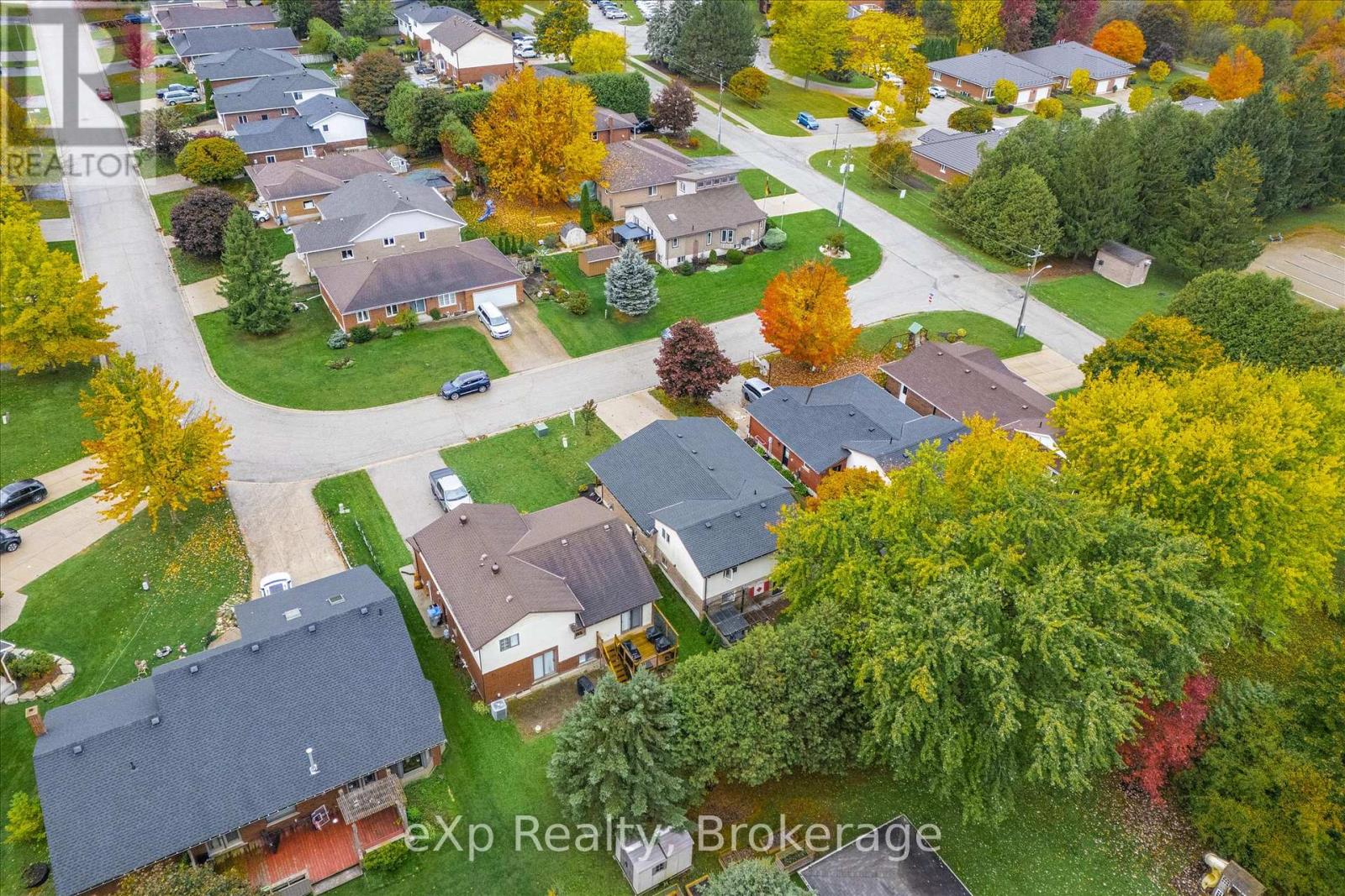 660 Maple Avenue N, North Perth, Ontario  N4W 3G5 - Photo 43 - X12476221