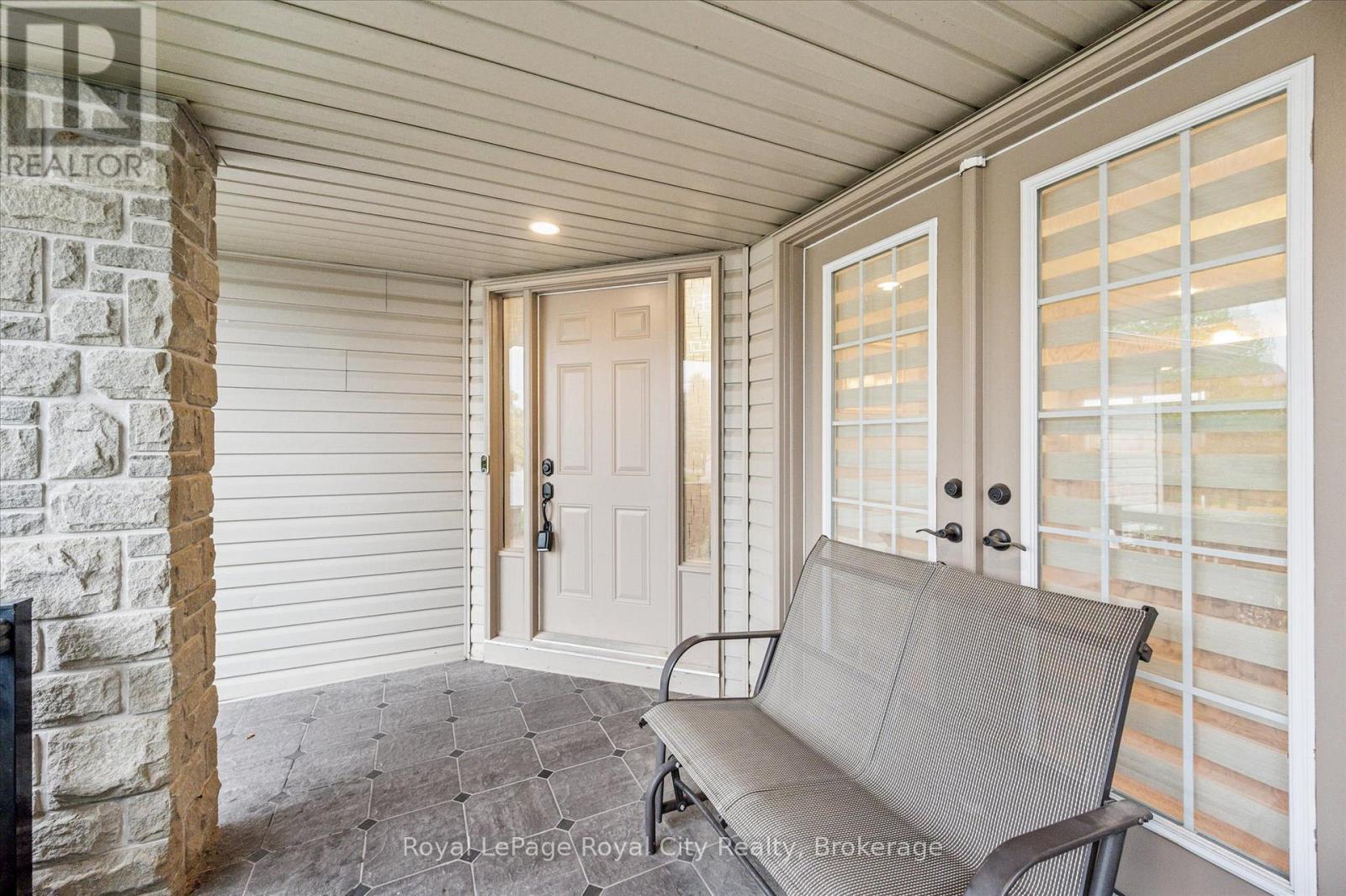 47 Norton Drive, Guelph, Ontario  N1E 7K9 - Photo 11 - X12476291