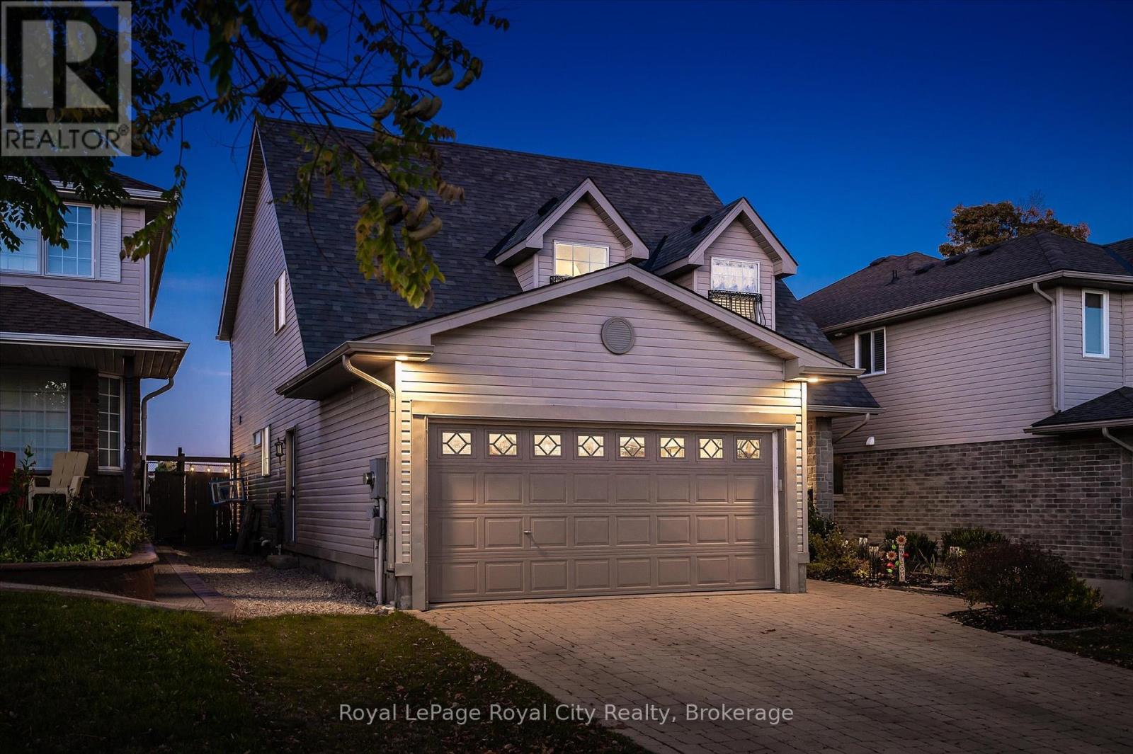 47 Norton Drive, Guelph, Ontario  N1E 7K9 - Photo 3 - X12476291