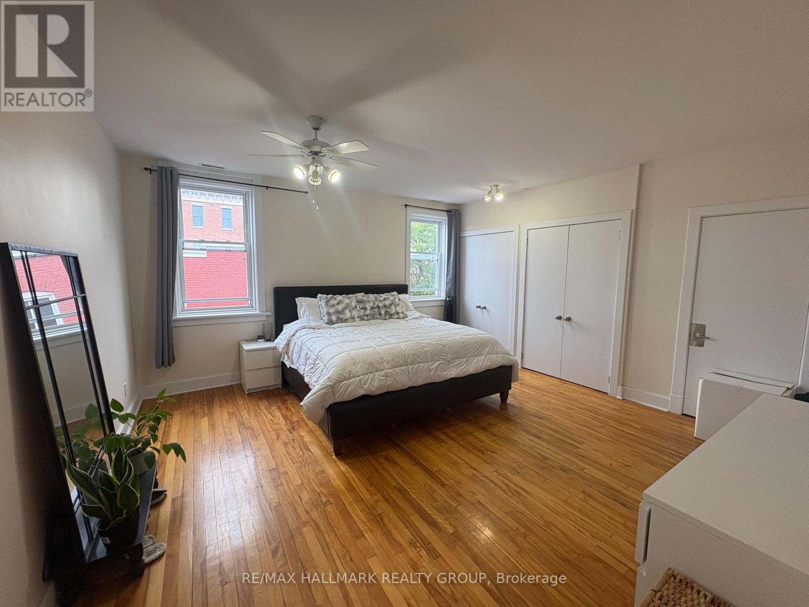 4 - 135 Murray Street, Ottawa, Ontario  K1N 5M7 - Photo 2 - X12476248