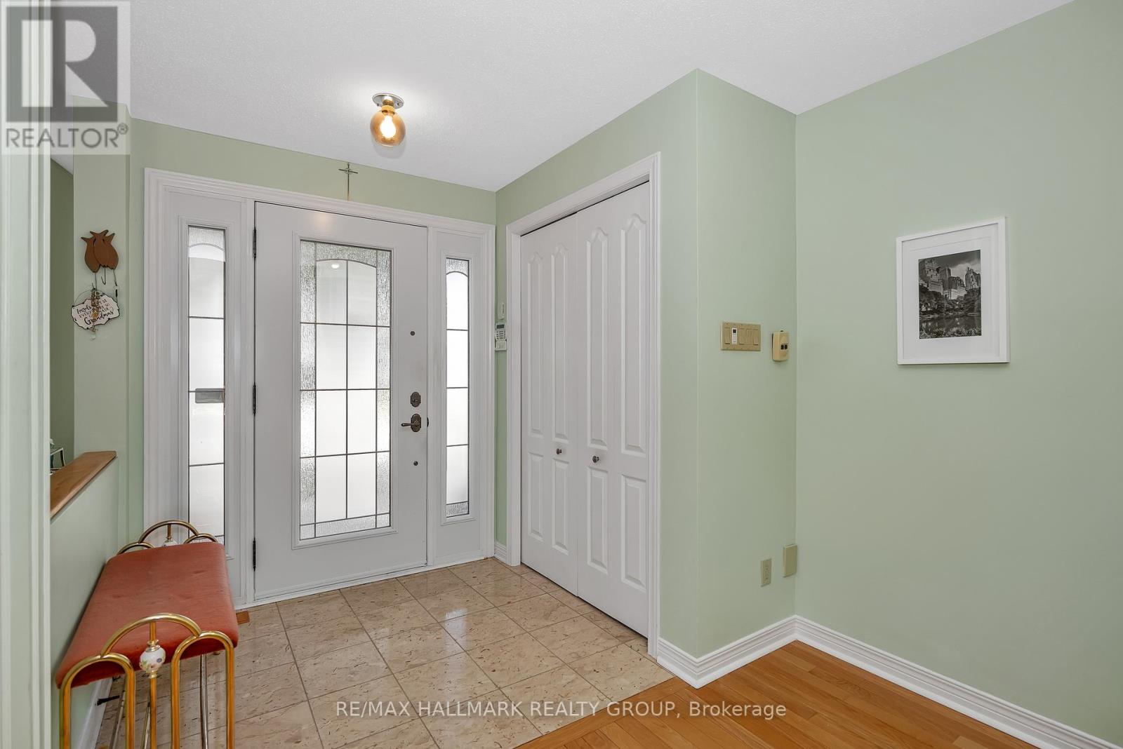 1725 Autumn Ridge Drive, Ottawa, Ontario  K1C 6Z1 - Photo 5 - X12476273