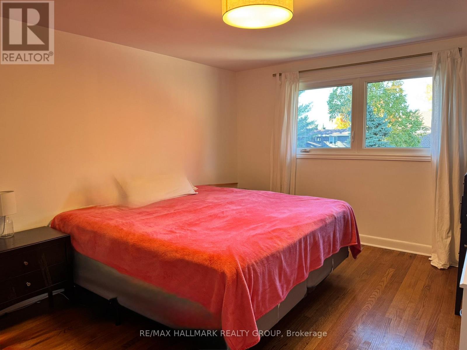 1952 Bromley Road, Ottawa, Ontario  K2A 1C2 - Photo 13 - X12476280