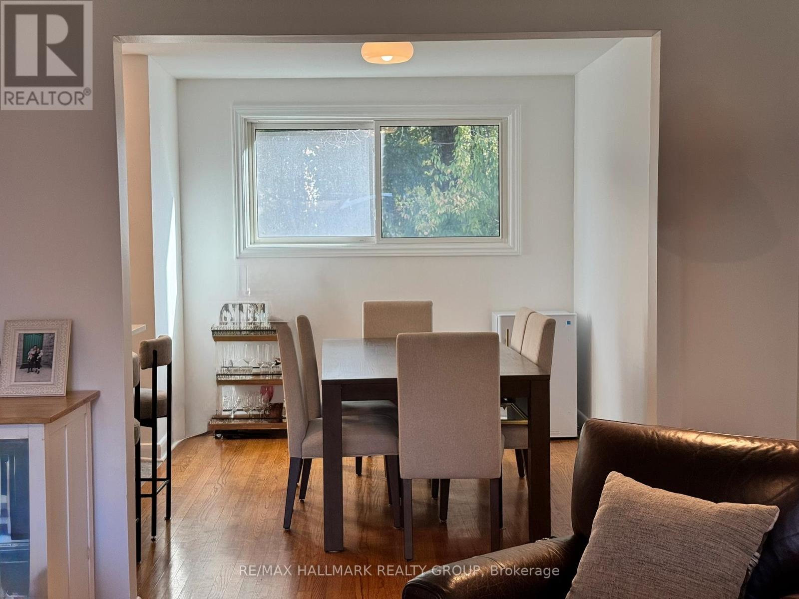 1952 Bromley Road, Ottawa, Ontario  K2A 1C2 - Photo 8 - X12476280