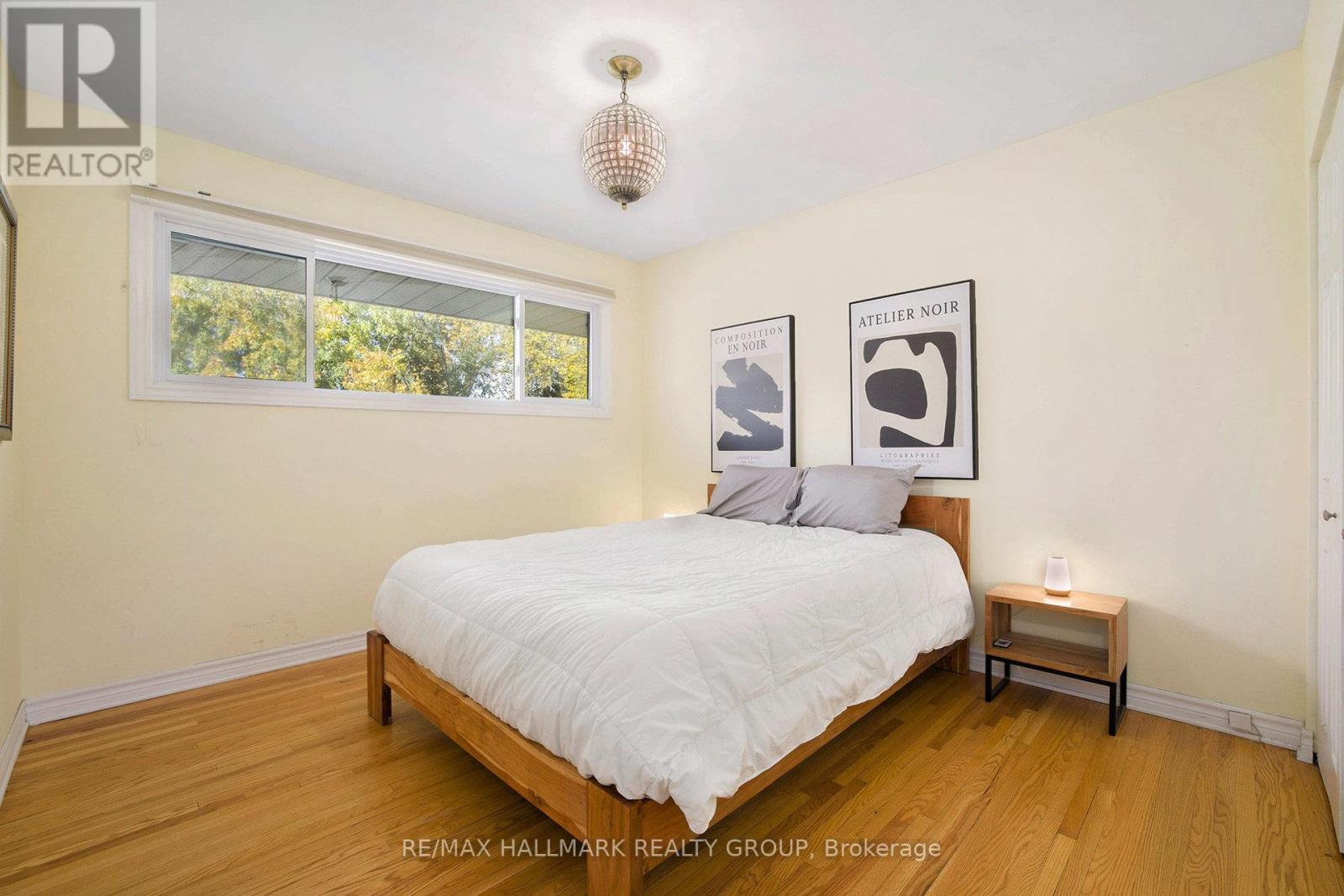 715 Holt Crescent, Ottawa, Ontario  K1G 2Y4 - Photo 11 - X12476341