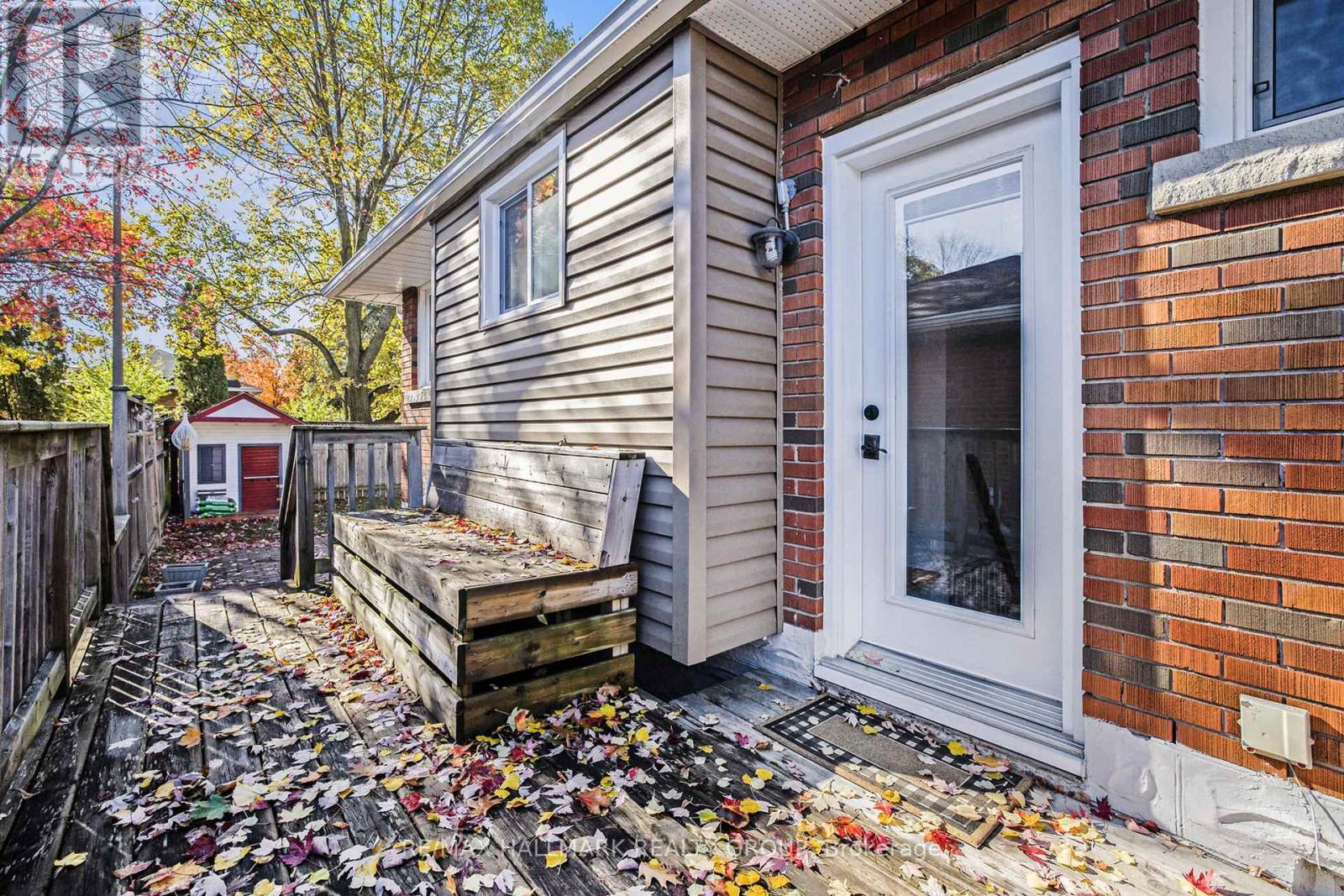715 Holt Crescent, Ottawa, Ontario  K1G 2Y4 - Photo 22 - X12476341