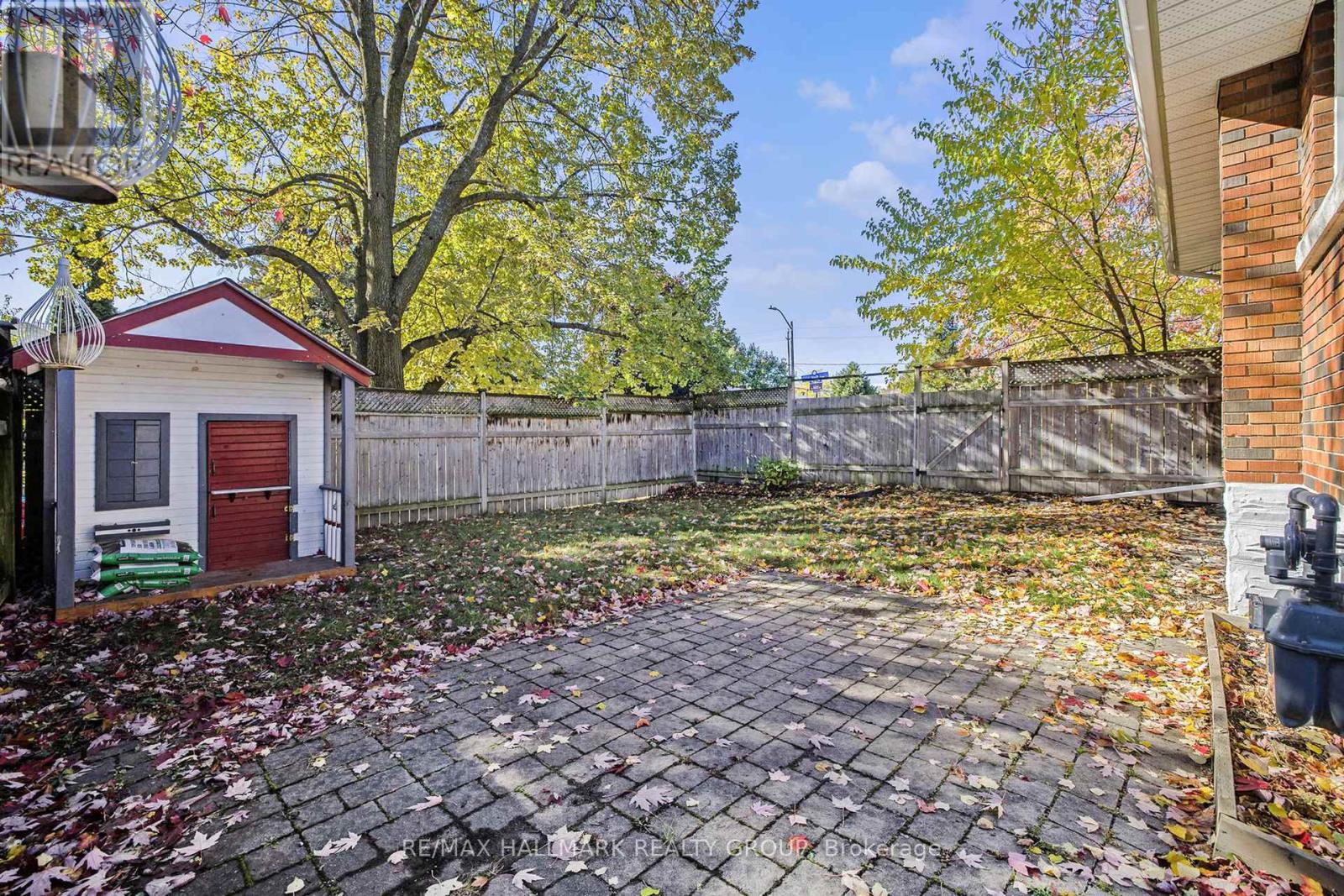 715 Holt Crescent, Ottawa, Ontario  K1G 2Y4 - Photo 23 - X12476341