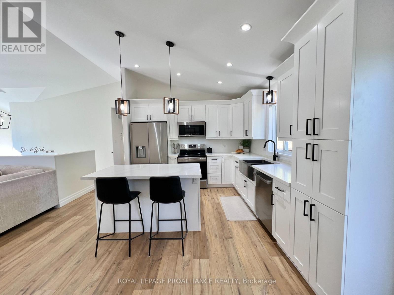 426 Free Road, Quinte West, Ontario  K0K 2C0 - Photo 15 - X12364475