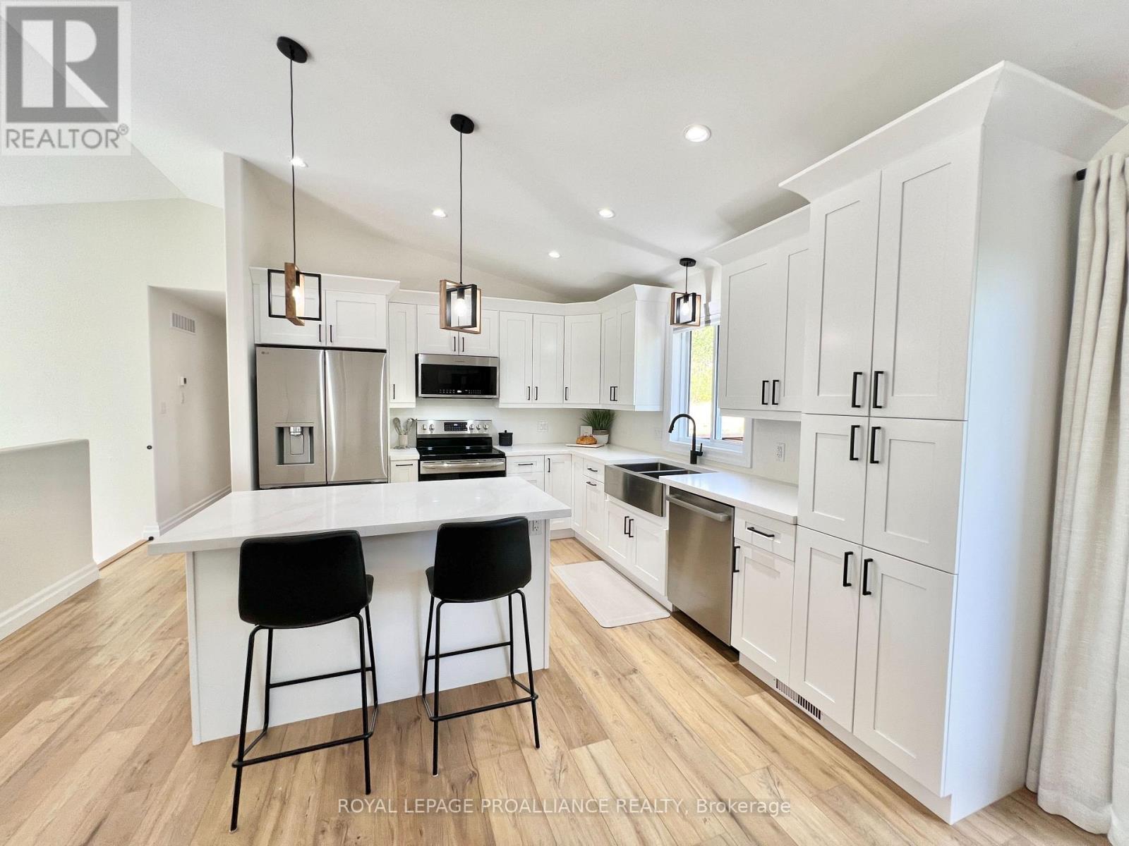 426 Free Road, Quinte West, Ontario  K0K 2C0 - Photo 12 - X12364475