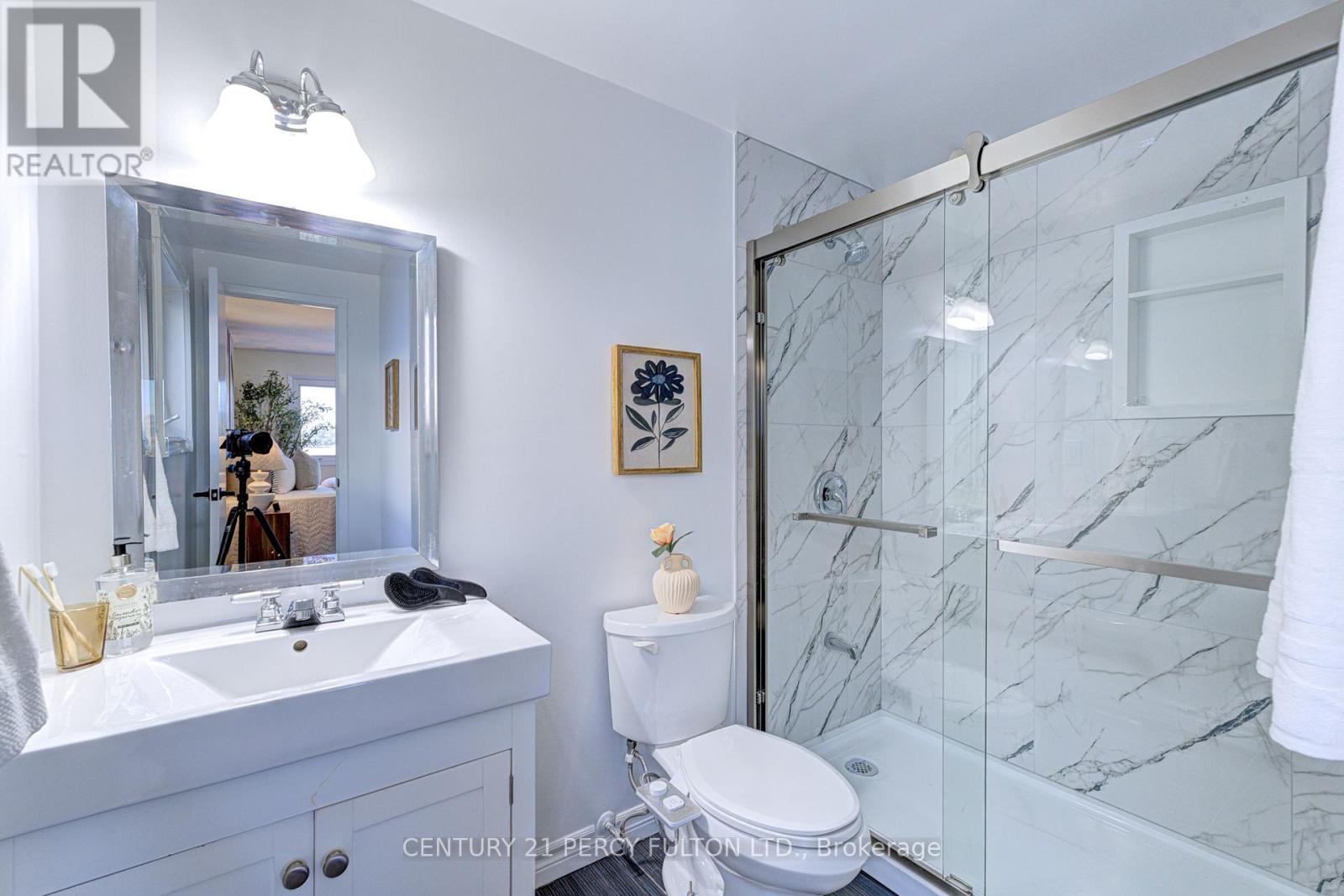 105 Clements Road W, Ajax (South West), Ontario  L1S 4H4 - Photo 37 - E12475991