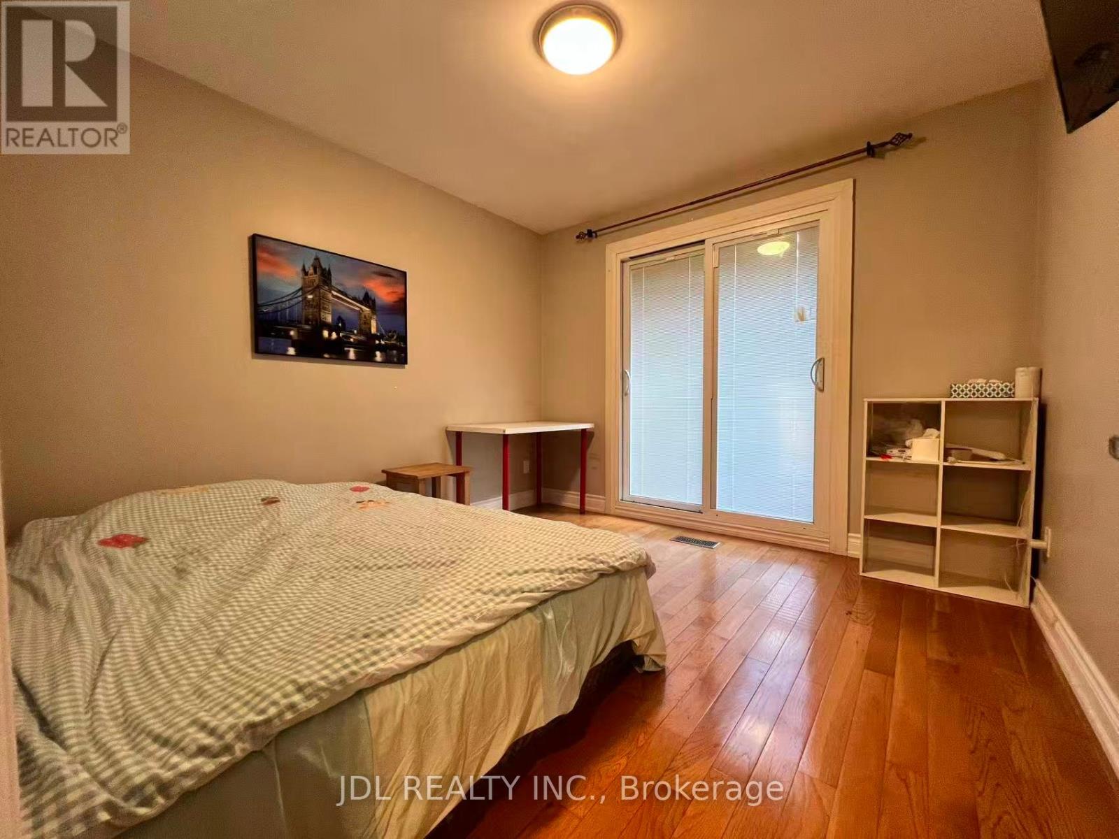 15 Summerglade Drive, Toronto (Agincourt South-Malvern West), Ontario  M1S 1W8 - Photo 9 - E12476051