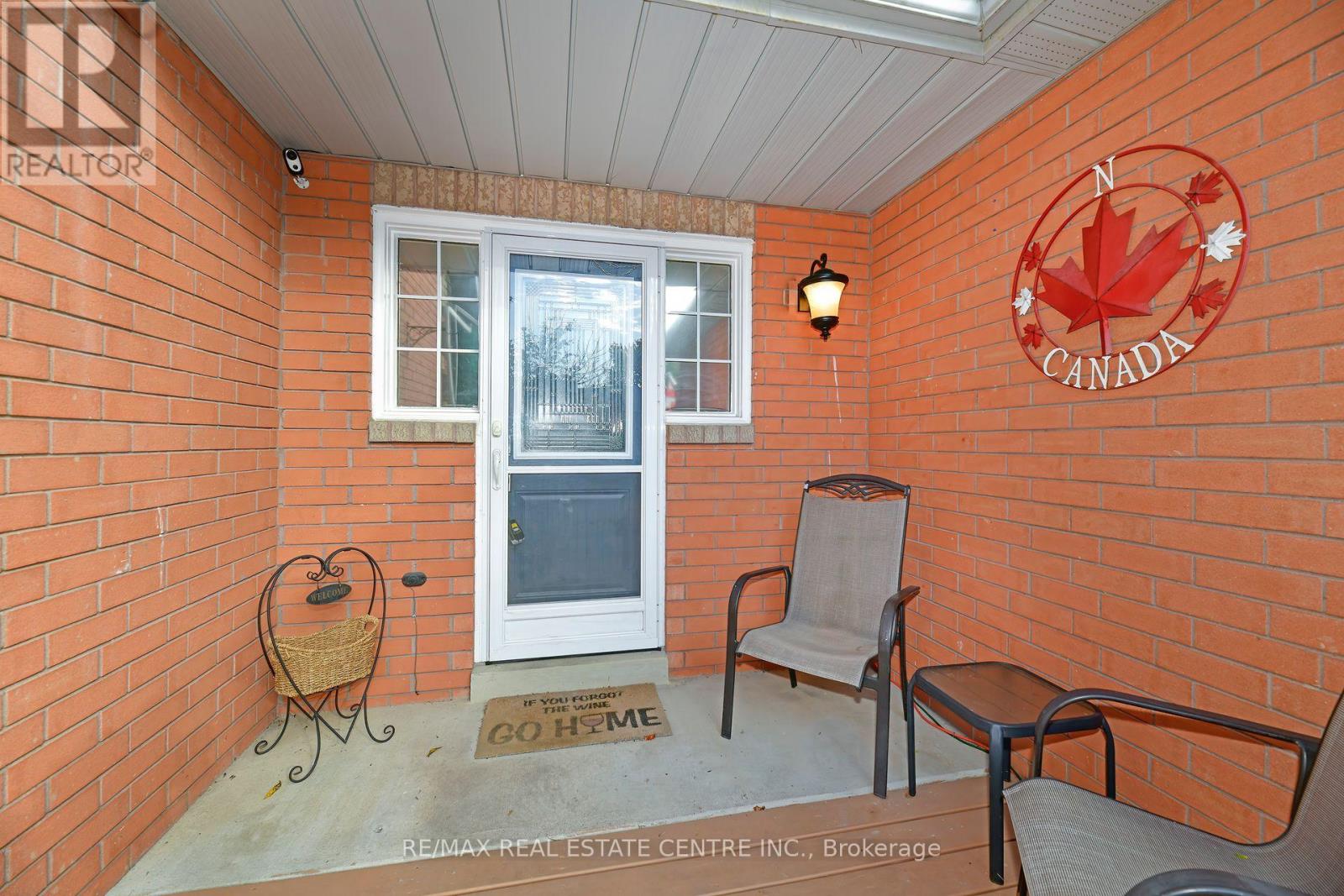 135 Trewin Lane, Clarington (Bowmanville), Ontario  L1C 4X3 - Photo 2 - E12476082