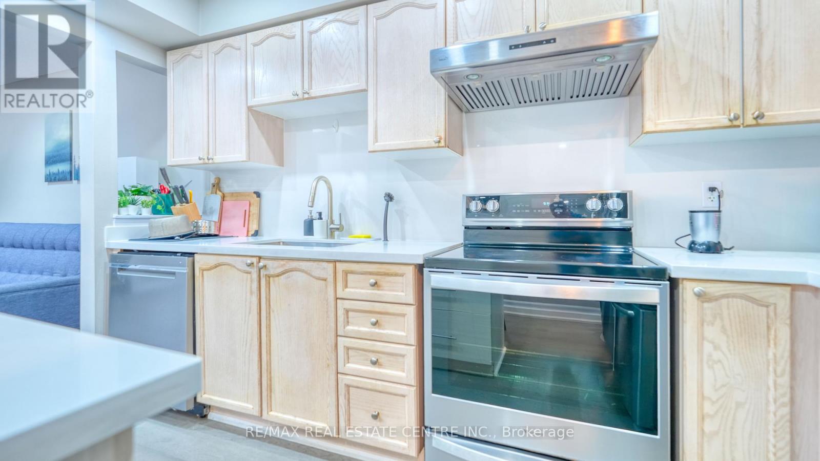 37 Shenandoah Drive, Whitby (Williamsburg), Ontario  L1P 1S9 - Photo 13 - E12476084