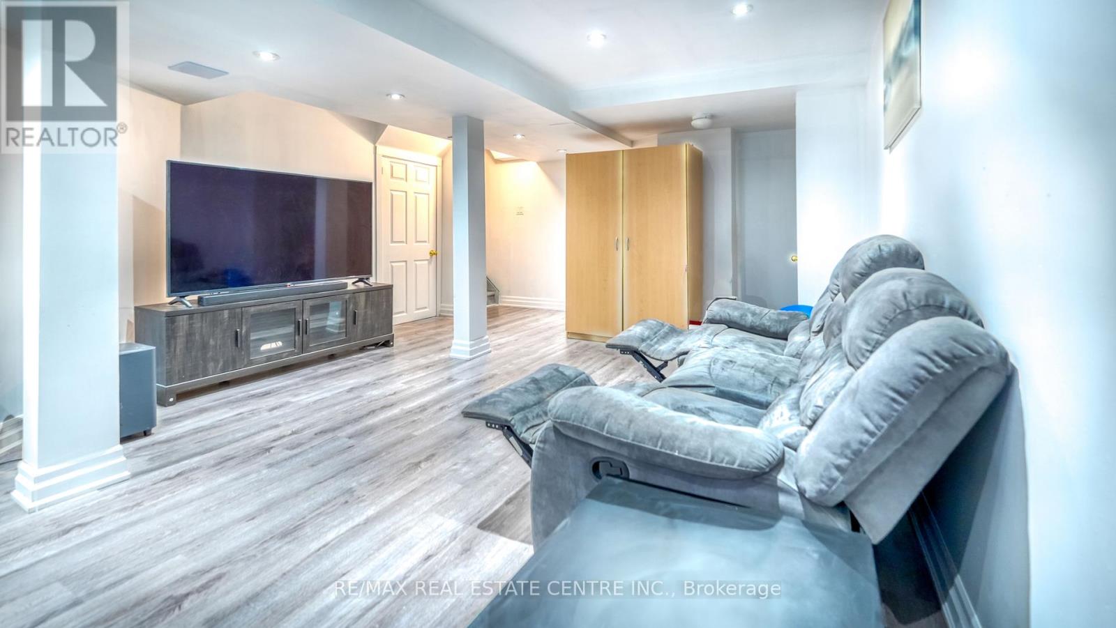 37 Shenandoah Drive, Whitby (Williamsburg), Ontario  L1P 1S9 - Photo 36 - E12476084