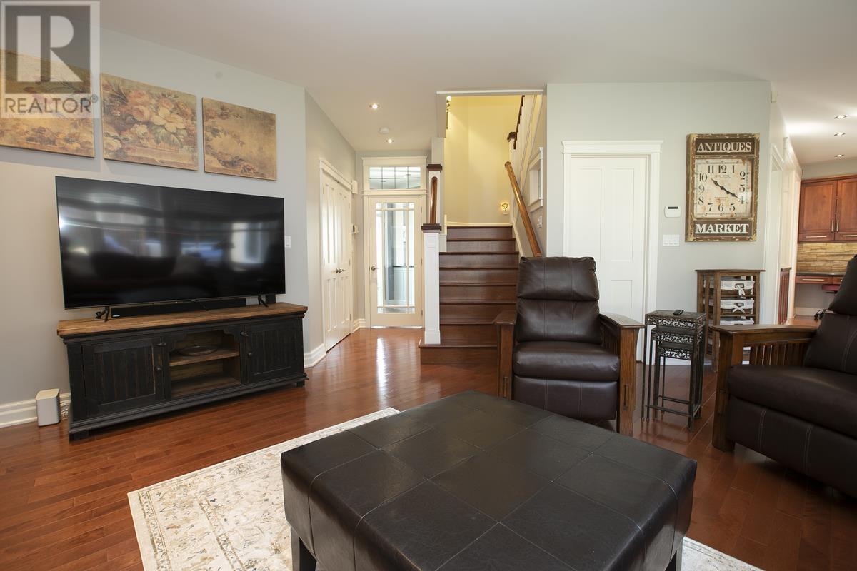231 Macdonald Ave, Sault Ste. Marie, Ontario  P6B 6L6 - Photo 25 - SM252543