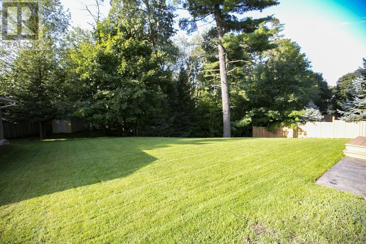231 Macdonald Ave, Sault Ste. Marie, Ontario  P6B 6L6 - Photo 7 - SM252543
